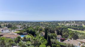 For sale villa with 4 bedrooms in Zona F