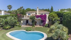 For sale villa with 4 bedrooms in Zona F