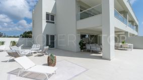 Apartamento planta baja de 3 dormitorios en venta en San Roque Club