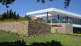 Villa for sale in San Roque Golf with 6 bedrooms
