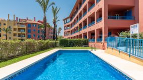 Sunny 2 bedroom apartment in the heart of the Sotogrande Marina.
