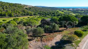 A building plot very close to the Sotogrande International School with great views to the golf.
