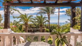 Impresionante villa de 5 dormitorios con preciosas vistas al mar, Gibraltar y África.