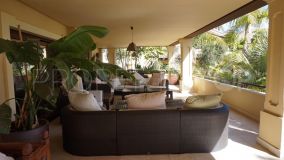 For sale 4 bedrooms apartment in Valgrande