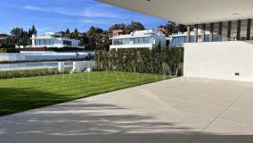 Villa en venta en Vilas 12, Marbella Golden Mile