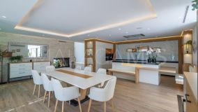 Villa en venta en El Pilar, Estepona Este