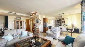Apartment for sale in Puerto del Almendro, Benahavis
