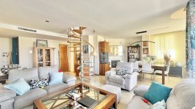 Appartement for sale in Puerto del Almendro, Benahavis