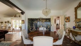 Villa for sale in Fuente del Espanto, Benahavis