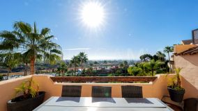 Apartamento en venta en Las lomas del Conde Luque, Benahavis