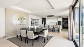 5 bedrooms villa for sale in Capanes Sur