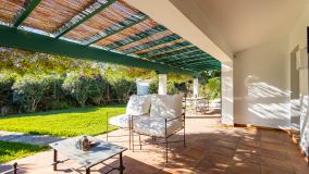 Casa en venta en El Saladillo, Estepona Este