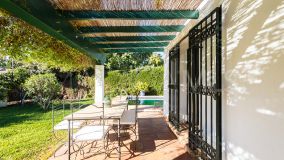 Casa en venta en El Saladillo, Estepona Este