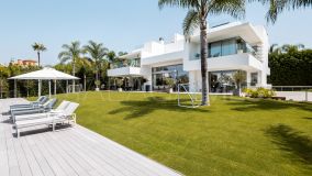 Villa for sale in Guadalmina Baja, San Pedro de Alcantara
