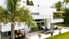 Villa for sale in Guadalmina Baja, San Pedro de Alcantara