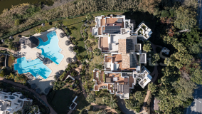 Ático en venta en Bahía del Velerín, Estepona Este
