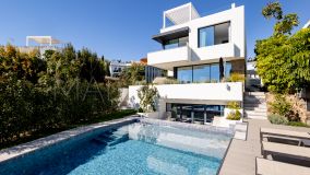 Villa en venta en El Campanario, Estepona Este