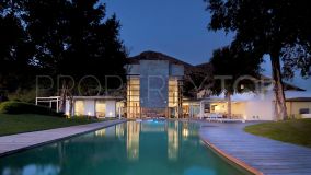 Beautiful 5-bedroom villa with sea views in La Reserva del Higueron, Fuengirola