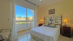 Tvåvåningslägenhet for sale in Playa Real, Marbella Öst