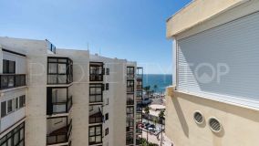 Apartamento en venta en primera línea de playa, frente al Puerto Deportivo de Marbella