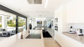 Villa for sale in Los Monteros, Marbella Est
