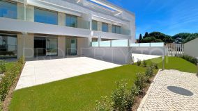 Brand new ground floor spacious apartment in the new exclusive development of Estrella del Mar, East Marbella.