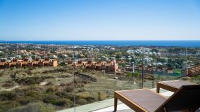 Villa for sale in La Alqueria, Benahavis