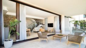 Villa for sale in La Alqueria, Benahavis