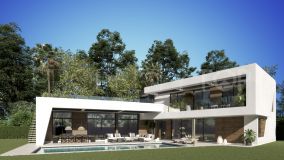 BUILDING LICENSE GRANTED! Spectacular off plan villa with a privilege location in Guadalmina Baja