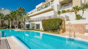 Penthouse for sale in Los Monteros Hill Club, Marbella East