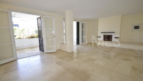 Lägenhet for sale in Jardines de las Golondrinas, Marbella Öst