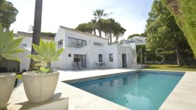 Villa for sale in Nueva Andalucia, Marbella