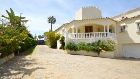 Villa for sale in Hacienda las Chapas, Marbella Est