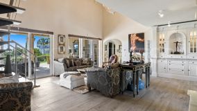 For sale Calahonda 4 bedrooms villa