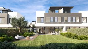 Villa Jumelée for sale in Atalaya Golf, Estepona Est