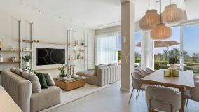 Luxurious semi-detached house completely renovated in El Mirador de la Quinta, Benahavis