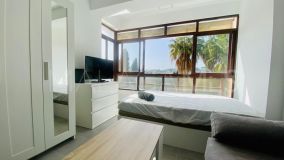 Apartment for sale in Torres de Aloha, Nueva Andalucia