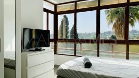 Apartment for sale in Torres de Aloha, Nueva Andalucia
