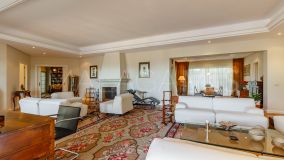 Villa for sale in El Rosario, Marbella East