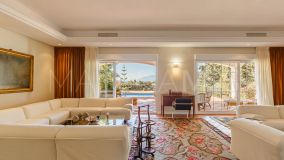 Villa for sale in El Rosario, Marbella East