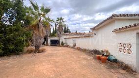 Villa en venta en Las Cancelas, Marbella Ciudad