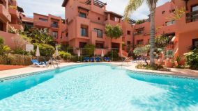 Nice and flirty 2 bedrooms apartment 200 meters from the beach in Jardines de Don Carlos, Marbella East
