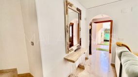 Adosado en venta en Costabella, Marbella Este