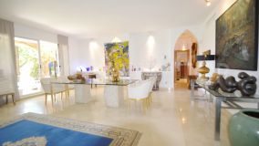 For sale 5 bedrooms apartment in Park Beach