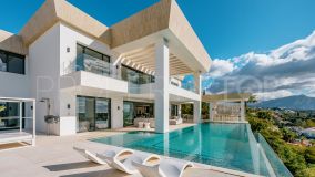 Moderna villa de lujo con impresionantes vistas al mar en El Paraiso Alto, Benahavis