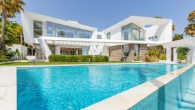 Villa in Los Monteros Playa for sale
