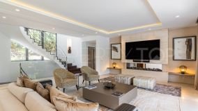 Impressive brand new modern style villa just a few meters from the beach in Casablanca, Marbella Golden Mile