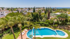 Beautiful apartment with nice sea views on Marbella's golden mile