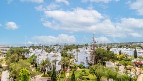 Apartamento en venta en Residencial Palacio de Congresos, Marbella Golden Mile