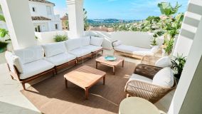 Price drop! Spectacular renovated duplex penthouse in Nueva Andalucía, Marbella